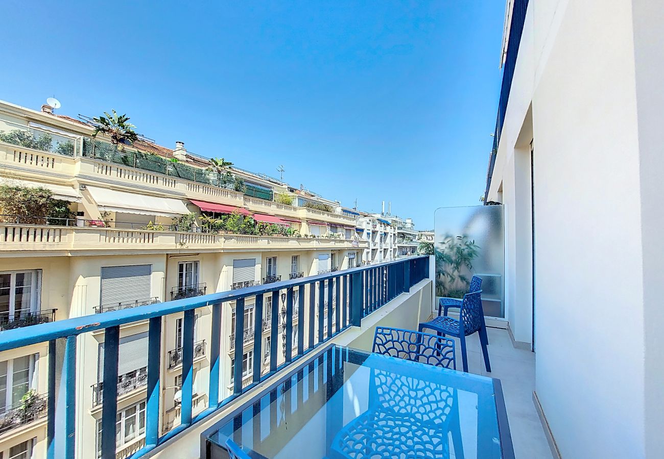 Apartment in Nice - N&J - BLEU AZUR VUE MER - Central - Very close sea