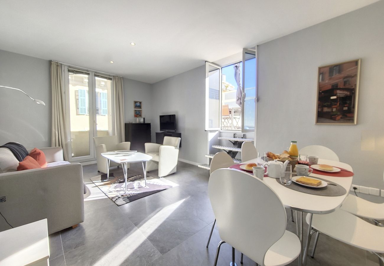 Apartment in Nice - N&J - ALPHONSE KARR TERRASSE - Central - By sea