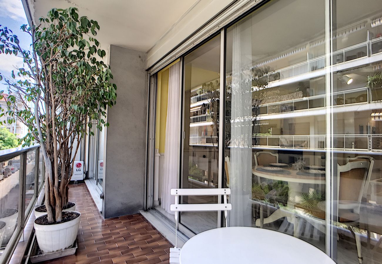 Apartment in Nice - N&J - DEBUSSY TERRASSE - Hyper center