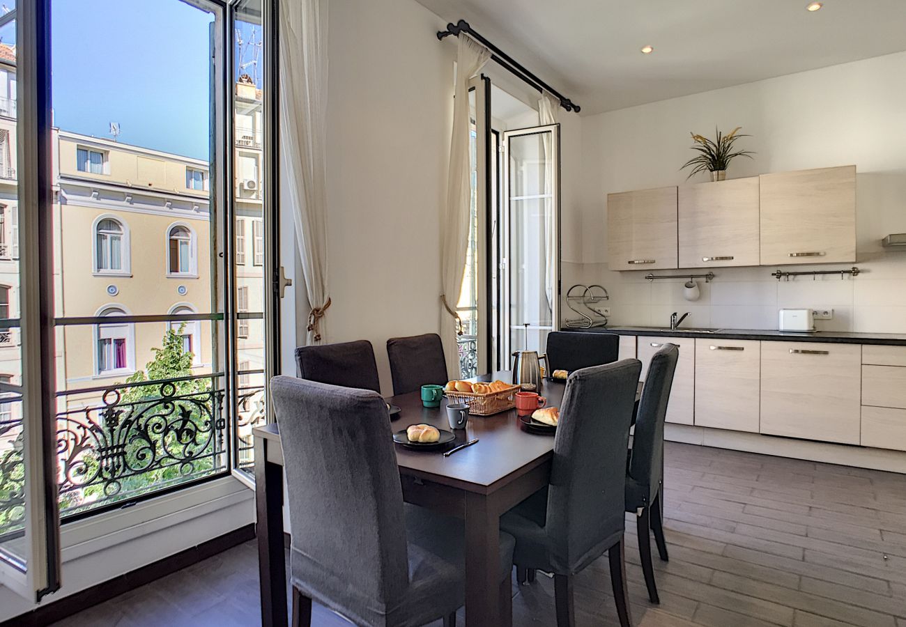 Apartment in Nice - N&J - DOLCE VITA MASTER - Hyper center - Spacious