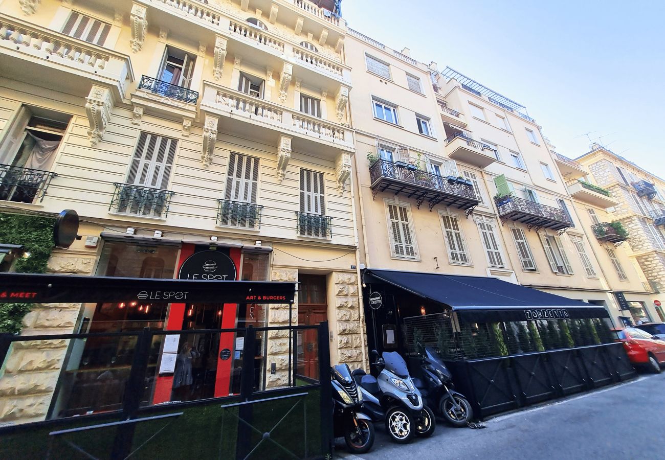 Apartment in Nice - N&J - TERRACOTTA- Central - Proche mer