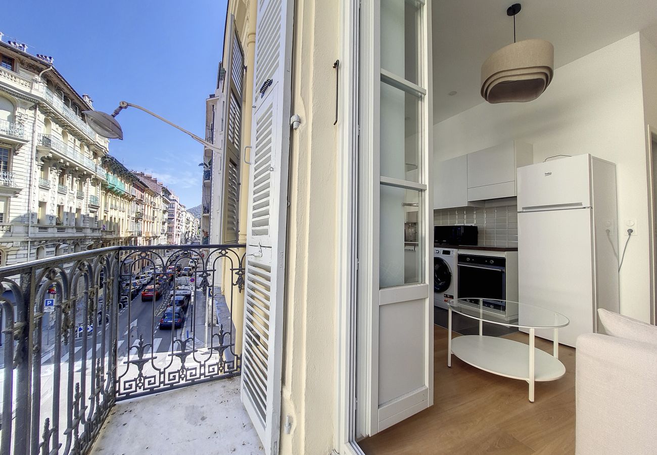 Apartment in Nice - FLEUR D'ORANGER – MOBILITY LEASE FROM 1 TO 10 MONTHS