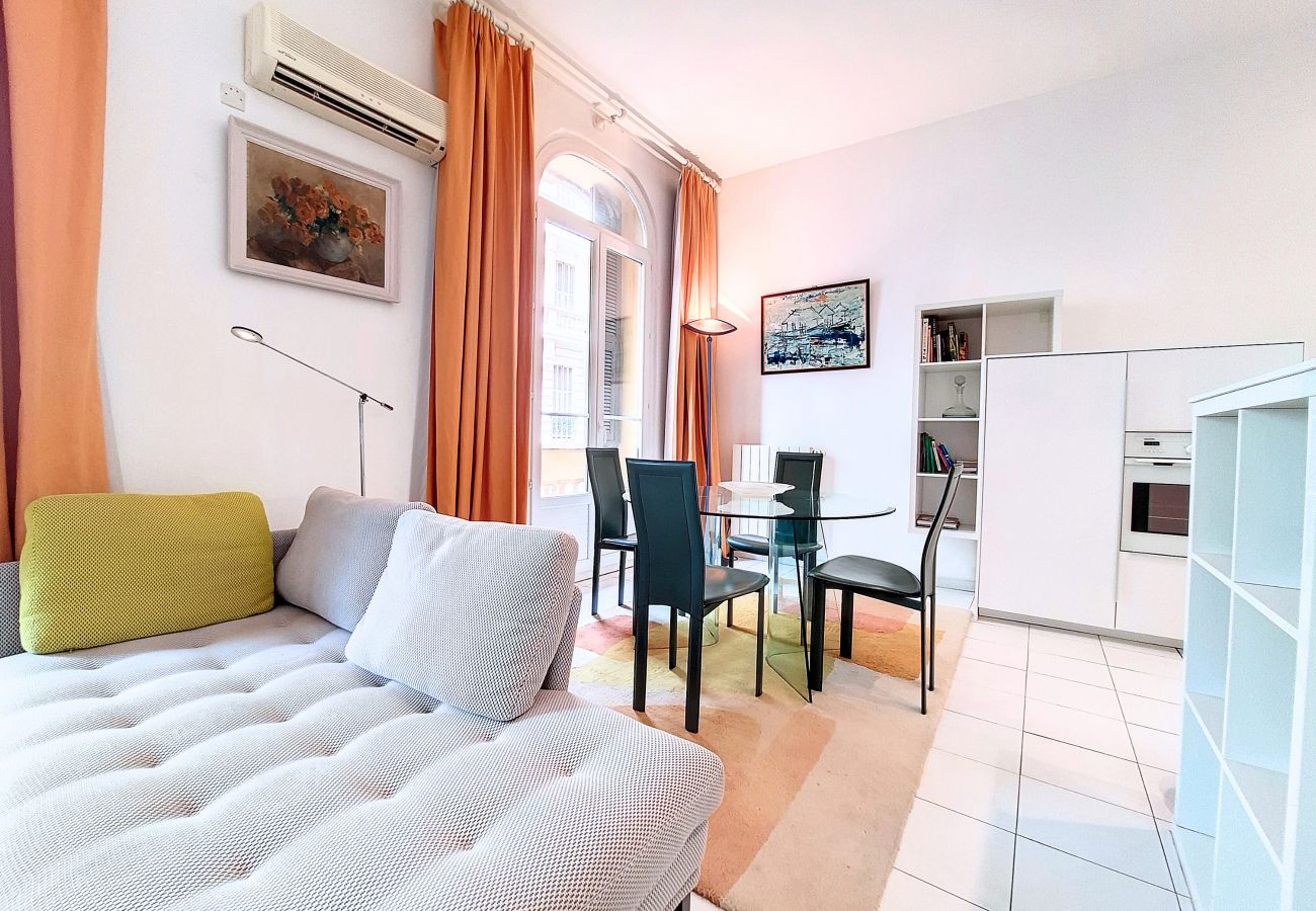 Apartment in Nice - New! N&J - FRENCHY - Central - Near Sea