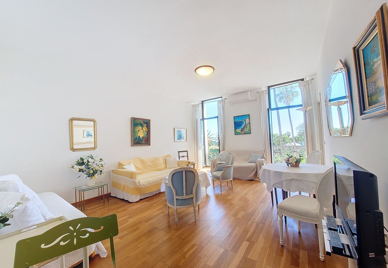 Apartment in Nice - ESCALE AZUR - MOBILITY LEASE FROM 1 TO 10 MONTHS