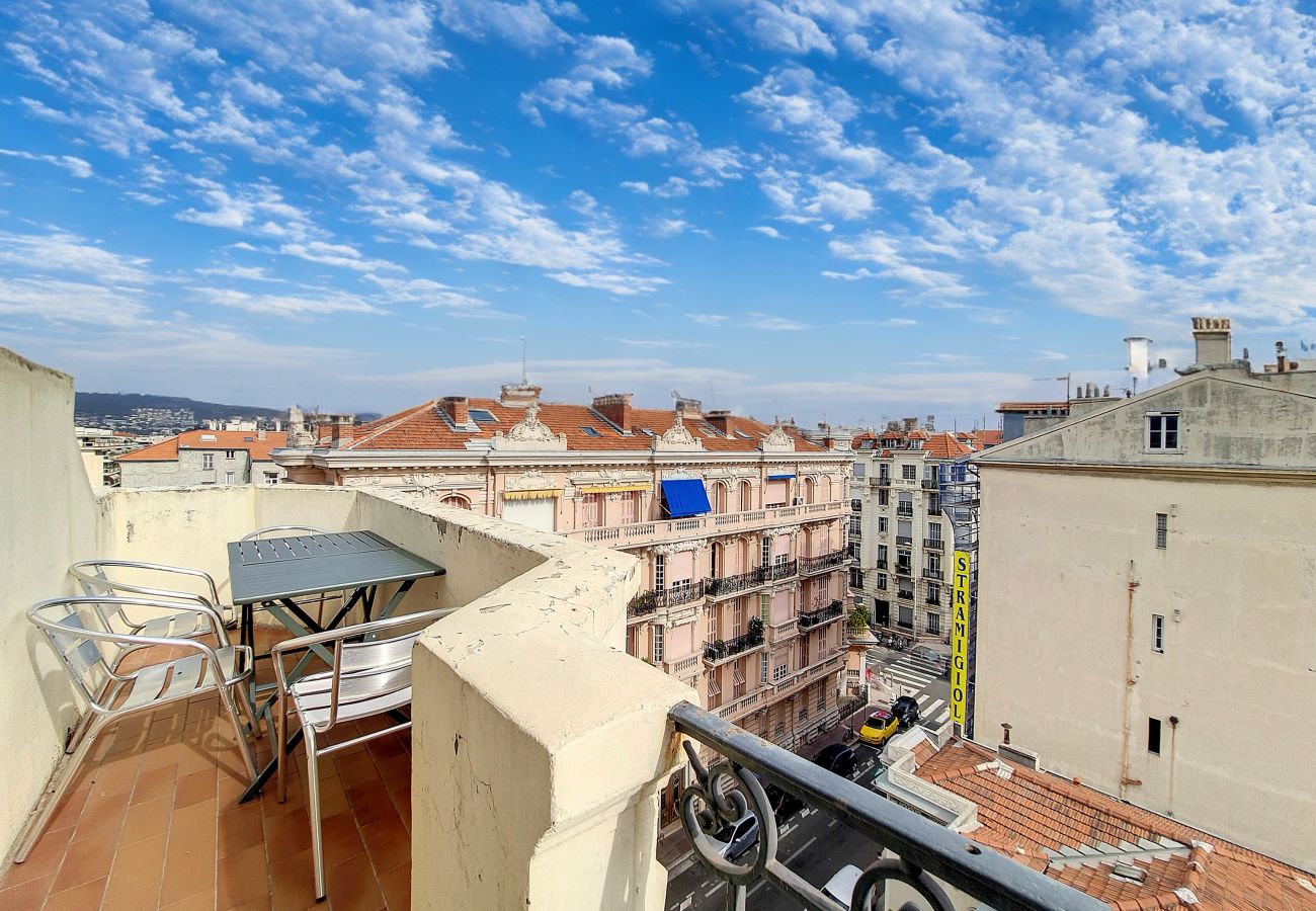 Appartement à Nice - PALAIS GOUNOD - BAIL MOBILITE ENTRE 1 ET 10 MOIS