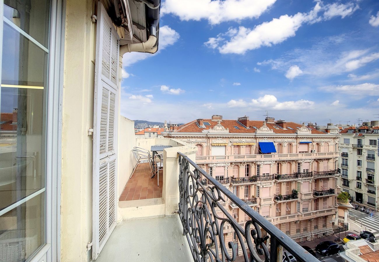 Appartement à Nice - PALAIS GOUNOD - BAIL MOBILITE ENTRE 1 ET 10 MOIS