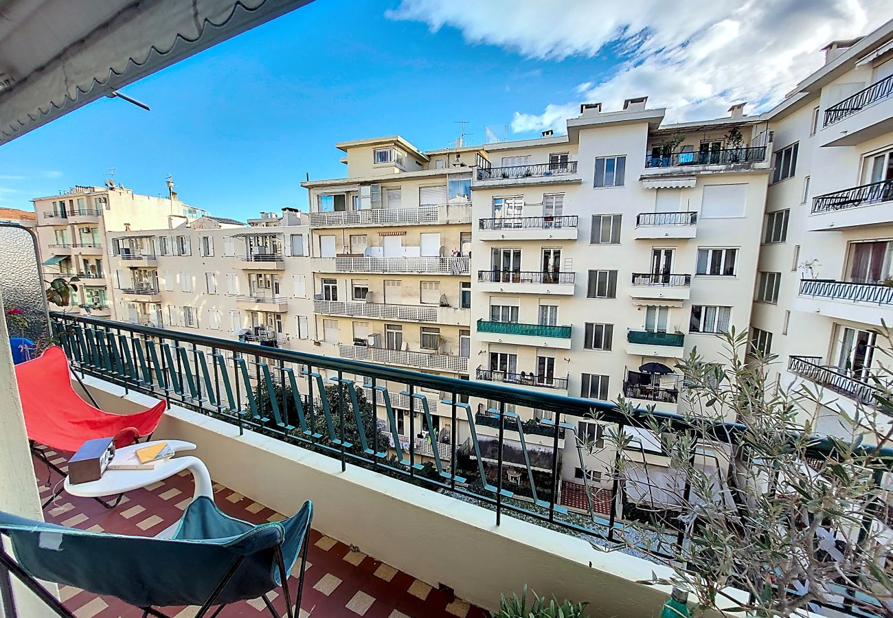 Appartement à Nice - N&J  - BAIETA - Central - Balcon