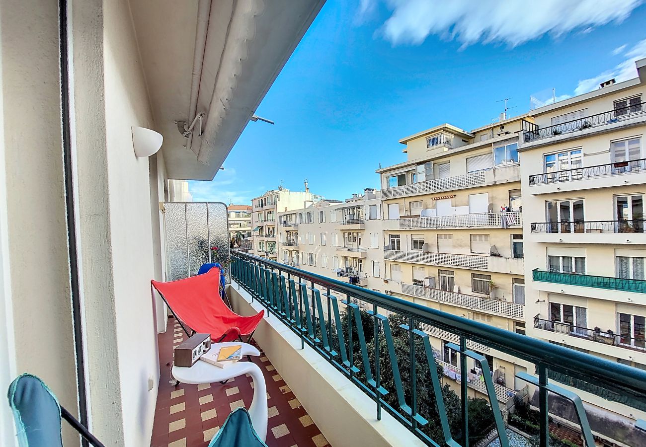 Appartement à Nice - N&J  - BAIETA - Central - Balcon