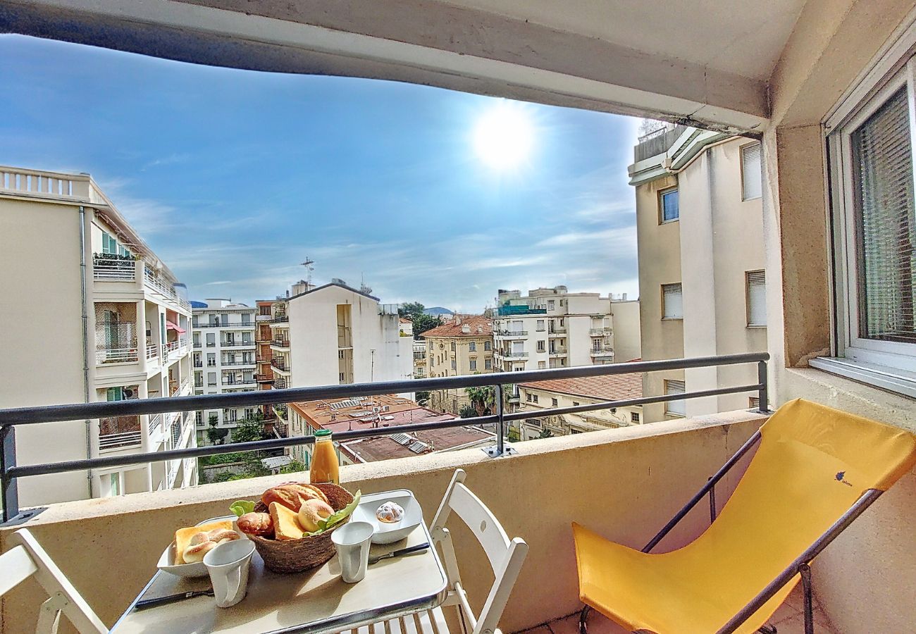 Appartement à Nice - N&J - LE GABRIEL - Central - Très proche mer 