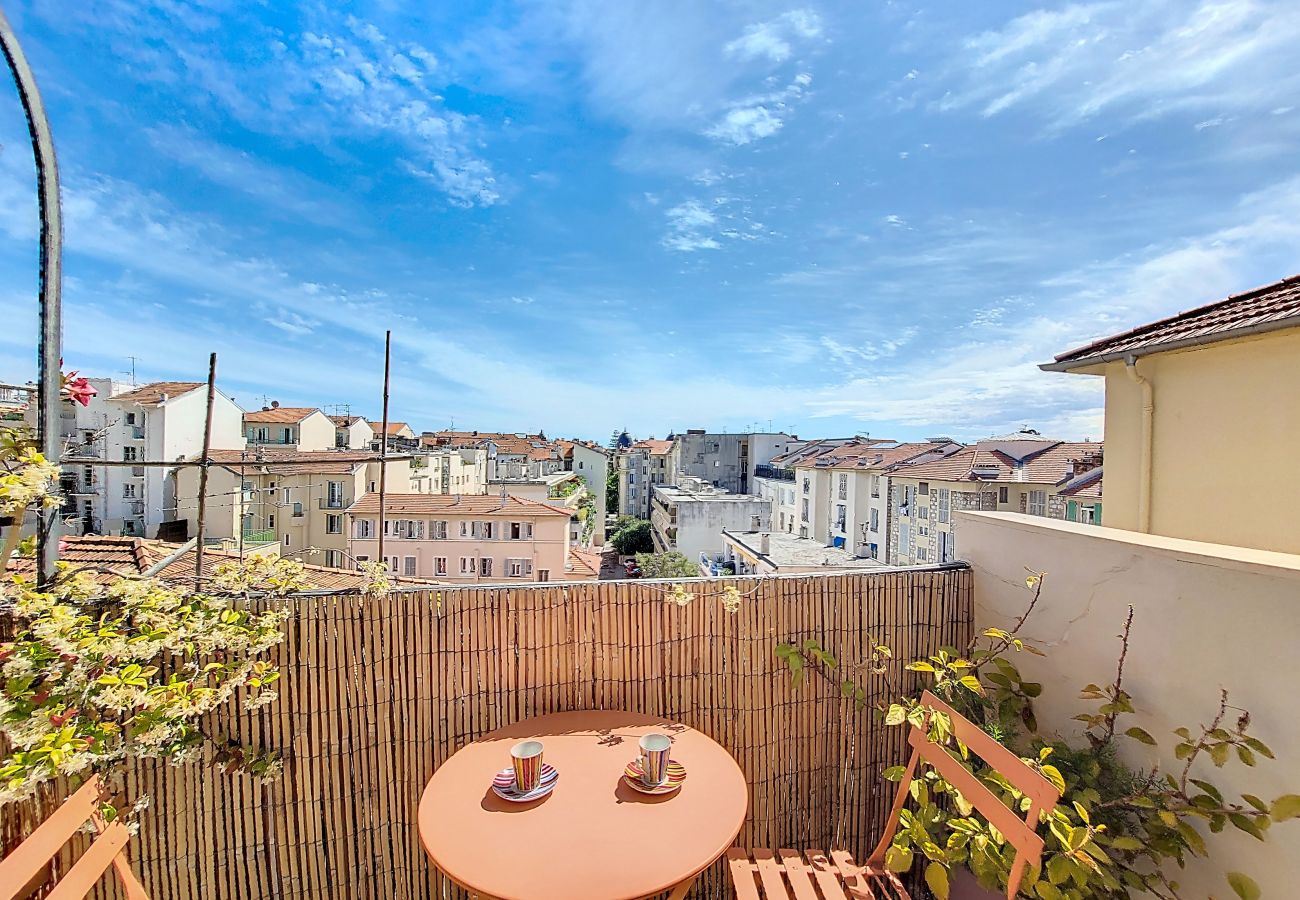 Appartement à Nice - TERRASSE VERDI - BAIL MOBILITE ENTRE 1 ET 10 MOIS